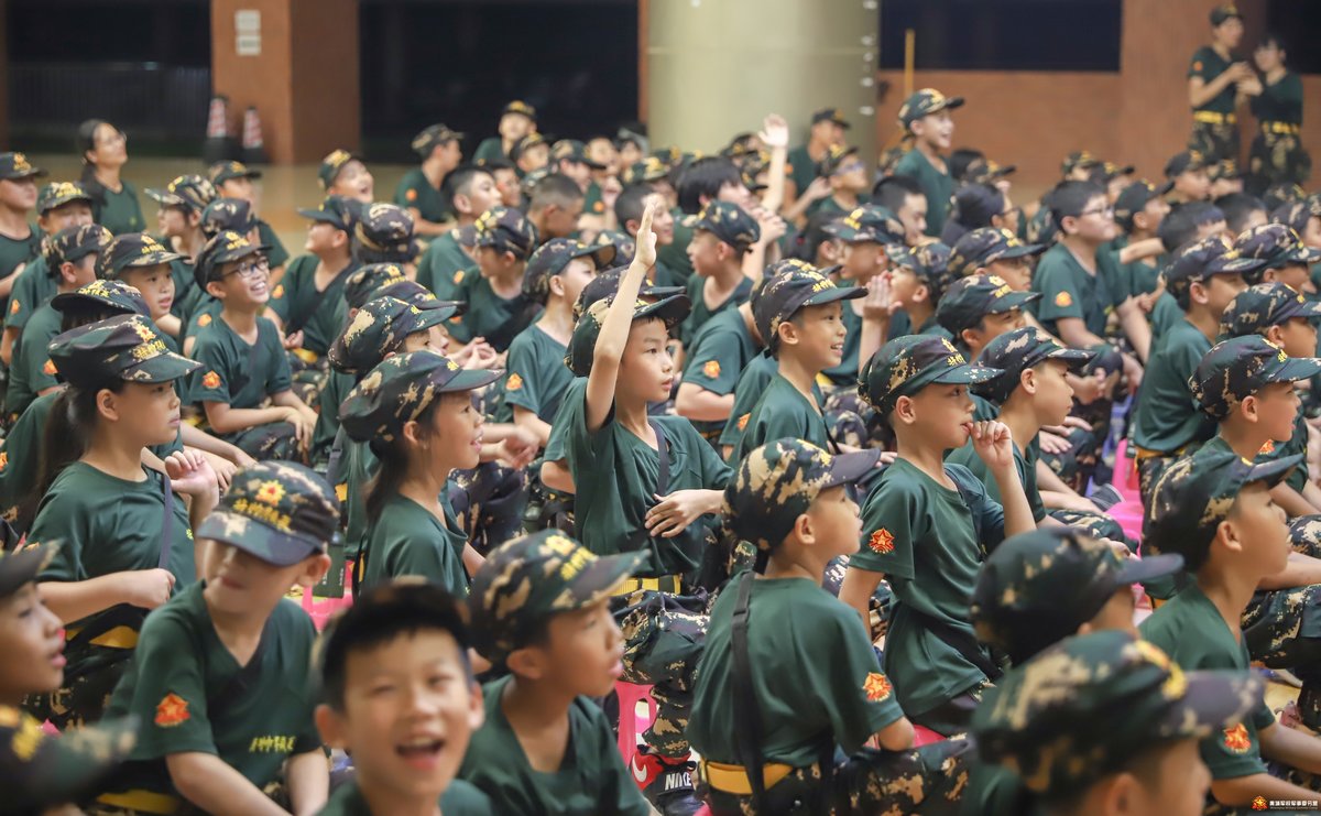广州中小学生暑期军事夏令营